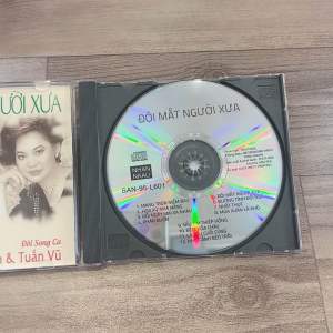 Đĩa CD Tuấn Vũ - Giao Linh: Đôi mắt người xưa