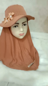 Jilbab Bayi Topi Bulet Bunga Atas 0-3 tahun Strada Premium