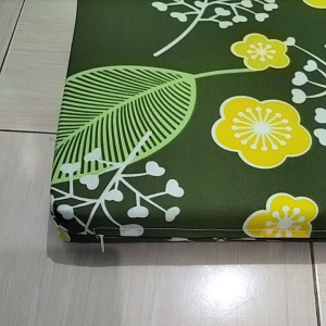 alas duduk lantai busa ukuran 50x50x5cm
