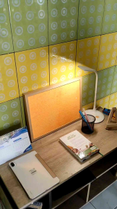 Papan Gabus Putih Ukuran 30x40CM Untuk Tempel Catatan Note / Foto Papan Buletin Papan pengumuman Mading Push note pin board corkboard