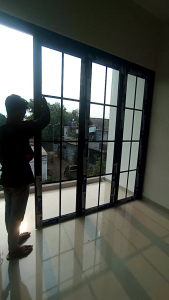 PINTU LIPAT ALUMINIUM