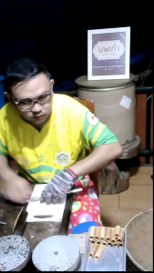 ทองม้วนนพเก้าโบว์แดง 10 ห่อเล็ก