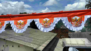Bendera Background Mini Merah Putih Garuda Panjang 5 Meter