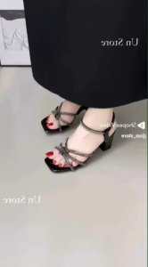 Giày cao gót quai dây thắt đính đá tinh tế