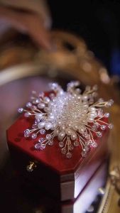 (Bebas beli 2 dapat bonus) B35 Bross hijab mutiara snowflake mewat titanium Korea original