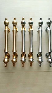 Handle Pintu Rumah Kuningan Dahlia 34 Cm Tarikan Pintu Kupu Tarung Modern Kuat & Awet