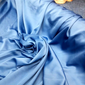 ROBERTO CAVALI 100% PREMIUM CAVALI (HARGA 050M)