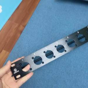 Thanh gắn Jack tủ máy âm thanh 12 lỗ 1U thanh cap line hop line