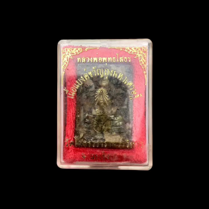 หลวงพ่อโสธร วัดโสธรวรารามวรวิหาร จ.ฉะเชิงเทรา เนื้อแบงค์ขวัญถุงมหาเศรษฐี ภ.ป.ร. ปี ๒๕๔๐  กล่องเดิม #4460