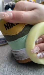 PEMBERSIH DAN PEMUTIH KASUT pembersih kasut penghilang kotoran kasut shoe whitening shoe cleaning