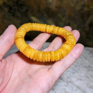 12.6mm Natural Butterscotch Amber abacus shape beads bracelet  12.6毫米天然蜜蜡算盘子手链