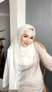 ฮิญาบชีฟองพันยาว แต่งขอบลูกไม้