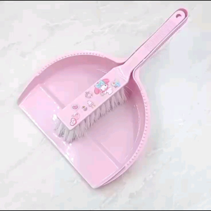 sapu pengki karakter hello kitty kuromi cinamoroll