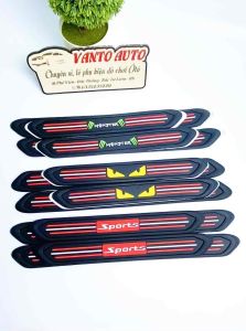 Bộ 4 Nẹp Cao Su Chống Trầy Xước Bậc Cửa Lên Xuống Ô Tô- Nẹp Bước Chân Cao Su Chống Trơn Trượt Cho Ô Tô