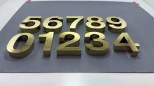 ตัวเลขสแตนเลสทองเงา ขนาด 10 cm. หนา 2 cm. ฟ้อนต์แบบมาตรฐาน