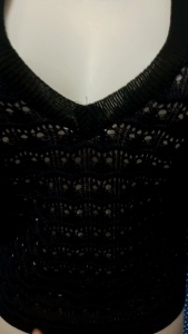 ATASAN WANITA BLOUSE VEST RAJUT CROP HITAM (JOUVENCE) 523