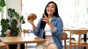 Asbak gambar alami pacitan akrilik bening