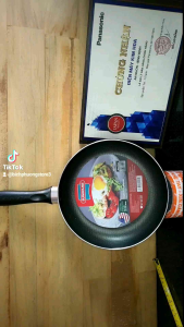 Chảo sần chống dính làm nóng nhanh gấp 2 lần 22cm SUNHOUSE CS22. AN TOAN SỨC KHỎE