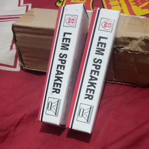 Lem Speaker merk DM Kuat