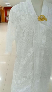 Dress Putih Full Brokat Semi Perancis Model Kartini Mix Payet