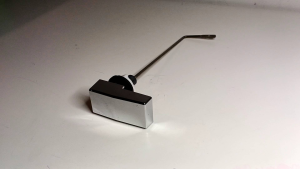 Alat Bilas Kloset Duduk Model Engkol Samping