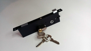 Mesin kunci pintu kawat nyamuk / handel expanda