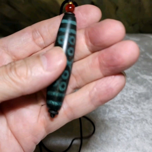 58.5mm Tibetan Xang Xung (Zhang Zhung) special totem Vajra 21 Eyes blue hue with red spots Dzi pendant (with certificate) 西藏老矿象雄蓝沁满朱砂特殊图腾金刚二十一眼天珠(带证书)