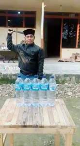 Pisau Model Garpu Asli Madura: Garpu Tradisional Dari Indonesia