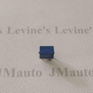 relay Denso 12Volt kaki 4 original (harga perbiji) / relay biru mini / relay 12Volt kaki 4 156700-3220 / rilay biru denso / relay avanza xenia universal