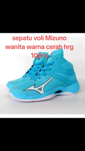 Sepatu Olahraga Desain Sporty untuk Wanita