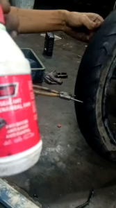 CAIRAN BAN TUBELESS TUBLES 350ML 1 PCS