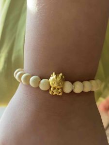 Vòng dâu tằm bé rồng bình anMay mắn tránh tà