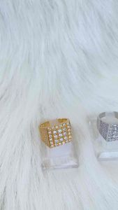 Cincin pria berlian persegi 02