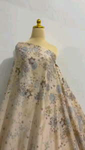 Kain zara silk meteran | kain silk copy motif ANYELIR wearing klamby | kain untuk seragaman keluarga | kain meteran untuk gamis | kain motif terbaru | bahan kain baju lebaran | kain meteran untuk bahan gamis | kain sarimbit