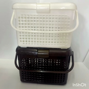 ตะกร้าใส่แมวสีขาวตะกร้าเตรียมคลอดสีขาวมีฝาปิด (SIZE L) ขนาด กว้าง 44 ซม. ยาว 29. ซม. สูง 29 ซม.