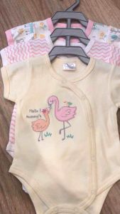 ชุดบอดี้สูท 3 ชุด ฟรุ้งฟริ้ง สวยหวาน น่ารักมาก ชุดเด็กผู้หญิง เสื้อผ้าเด็กผู้หญิง เสื้อผ้าเด็กแรกเกิดถึง 9 เดือน มีสต๊อกพร้อมส่ง มีเก็บเงินปลายทาง