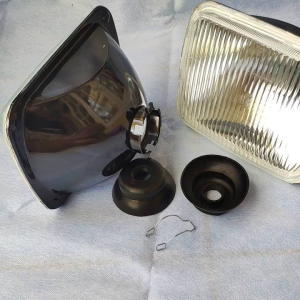 BATOK LAMPU HALOGEN H4 HEADLAMP MOBIL KIJANG SUPER PANTHER KOTAK CARRY DLL