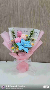Crochet Flower Bouquet Tulip Lily Lollipop Ferrero Rocher Chocolate Ball Flower Flower Bouquet ROM/Wedding/Engagement/Anniversary/Birthday/Graduation/NS POP/Hari Raya/Diwali/Mothers Day/Fathers Day/Valentine