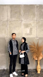 Set Tenun Sarimbit: Desain Tenun Khas Jepara Untuk Baju Couple