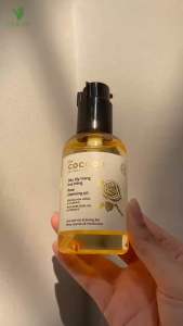 Dầu tẩy trang Cocoon 140ml chiết xuất hoa hồng và Vitamin E giúp làm sạch sâu lớp trang điểm bụi bẩn và dầu thừa duy trì độ ẩm trên da