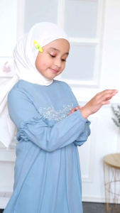 Setelan Anak Perempuan Bahan Adem: Pilihan Terbaik untuk Musim Panas