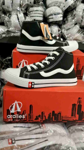 SAPATU HITAM PUTIH/ NOB  DENGAN LIS CACING/ SEPATU NB HITAM PUTIH/ SOL KUNING