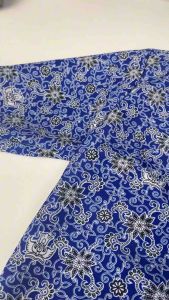 Kemeja Batik Sekolah SMP/SMA Motif Bunga Rampe Biru Lengan Pendek