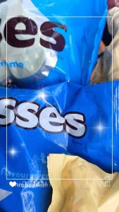 HERSHEYS Kisses Milk Chocolate with Hazelnuts 315g มีฮาลาล BBF25/05/26