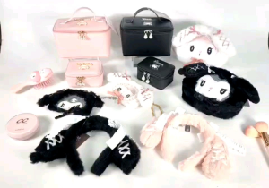 Pouch Kosmetik Sanrio Melody Kuromi / Bando Import Melody Kuromi / Lanyard Melody Kuromi