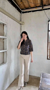 เสื้อผ้าฝ้ายคอจีนแขนสามส่วนลายดอก กระดุมมุก+ทิวลิป ผ้านิ่ม ใส่สบาย บางเบา ใส่เที่ยวสงกรานต์