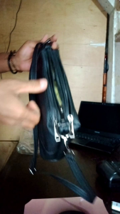 tas slempang wanita 3ruang bahan kulit jeruk lembut