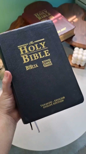 English-Tagalog Holy Bible Diglot Edition | Christian Bible | Soft Leatherette Cover | KJV | King James Version 1611 | Ang Biblia | Christian Bible