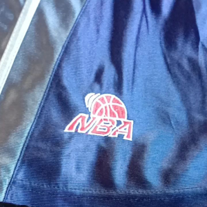 CELANA SPORT BASkET PRIA DEWASA