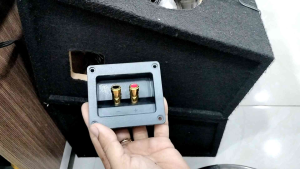 1 CÁI TRẠM LOA HẬU LOA 9CM*8CM VỀ ANH EM DIY HỆ THỐNG ÂM THANH TRANG TRÍ THÙNG LOA Ạ. TRẠM LÀM BẰNG NHỰA CHỐT MẠ VÀNG Ạ